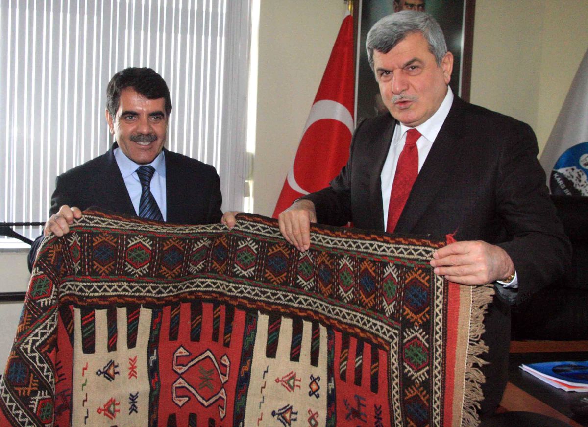 Başkan Karaosmanoğlu Şehitler İçin Yürüdü
