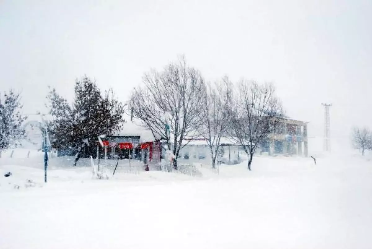 Bingöl\'de Okullara Kar Tatili (2)