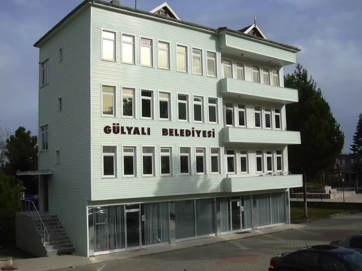 Gülyalı Belediyesi\'ne Hırsız Girdi