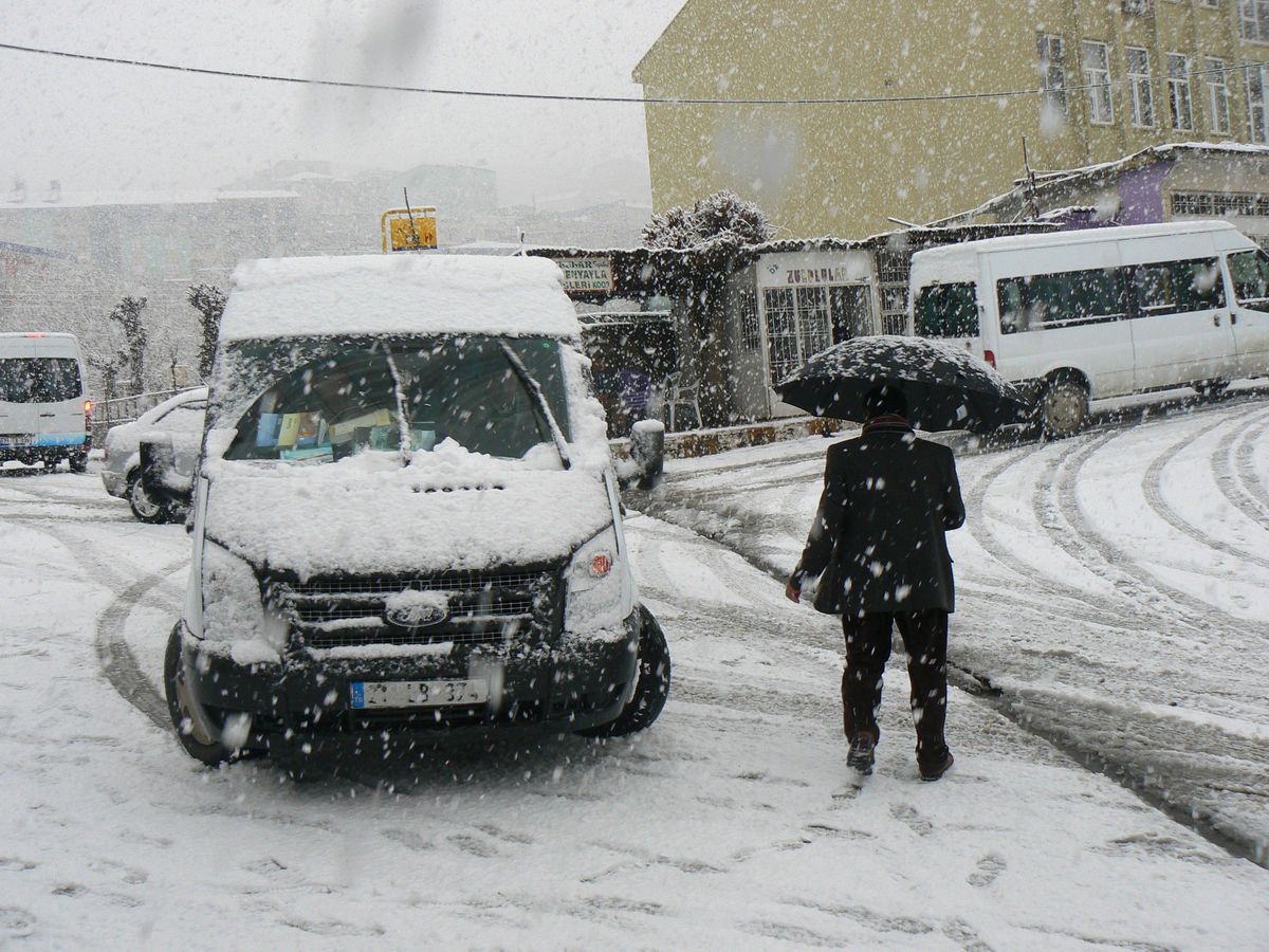 Gümüşhane\'de 277 Köy Yolu Ulaşıma Kapandı