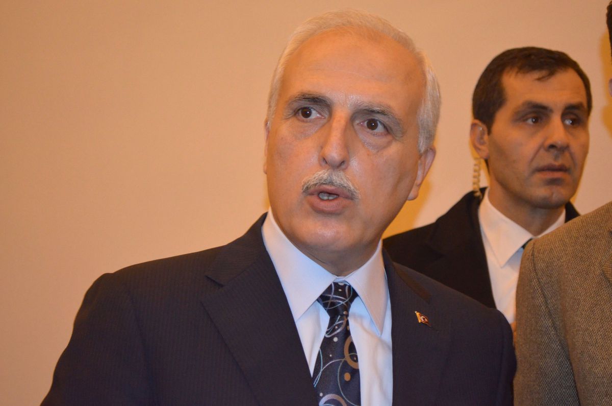 İstanbul Valisi Mutlu : "İşin Temeli Okulları ve Yolları Açık Tutmak"