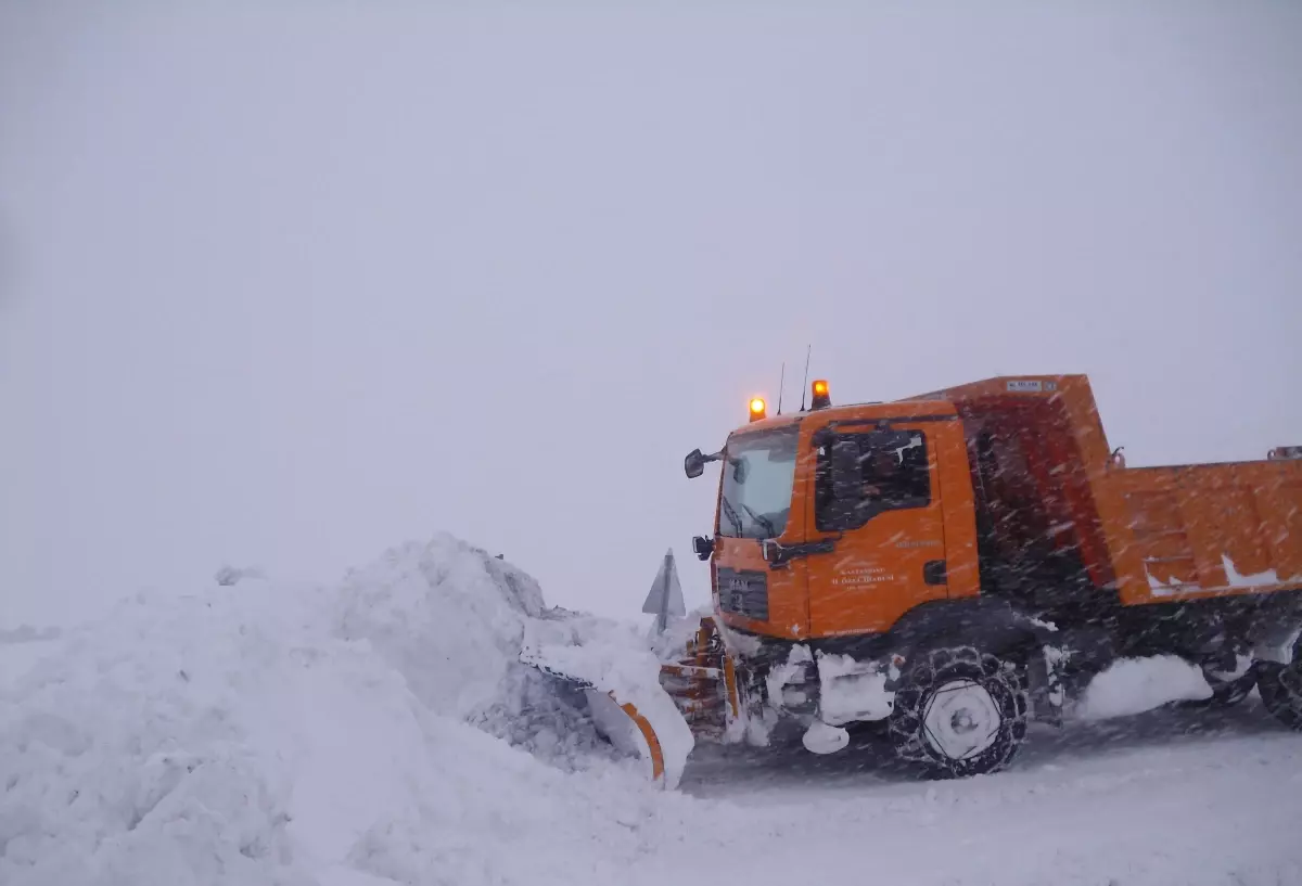 Kastamonu\'da 87 Köy Yolu Ulaşıma Kapandı