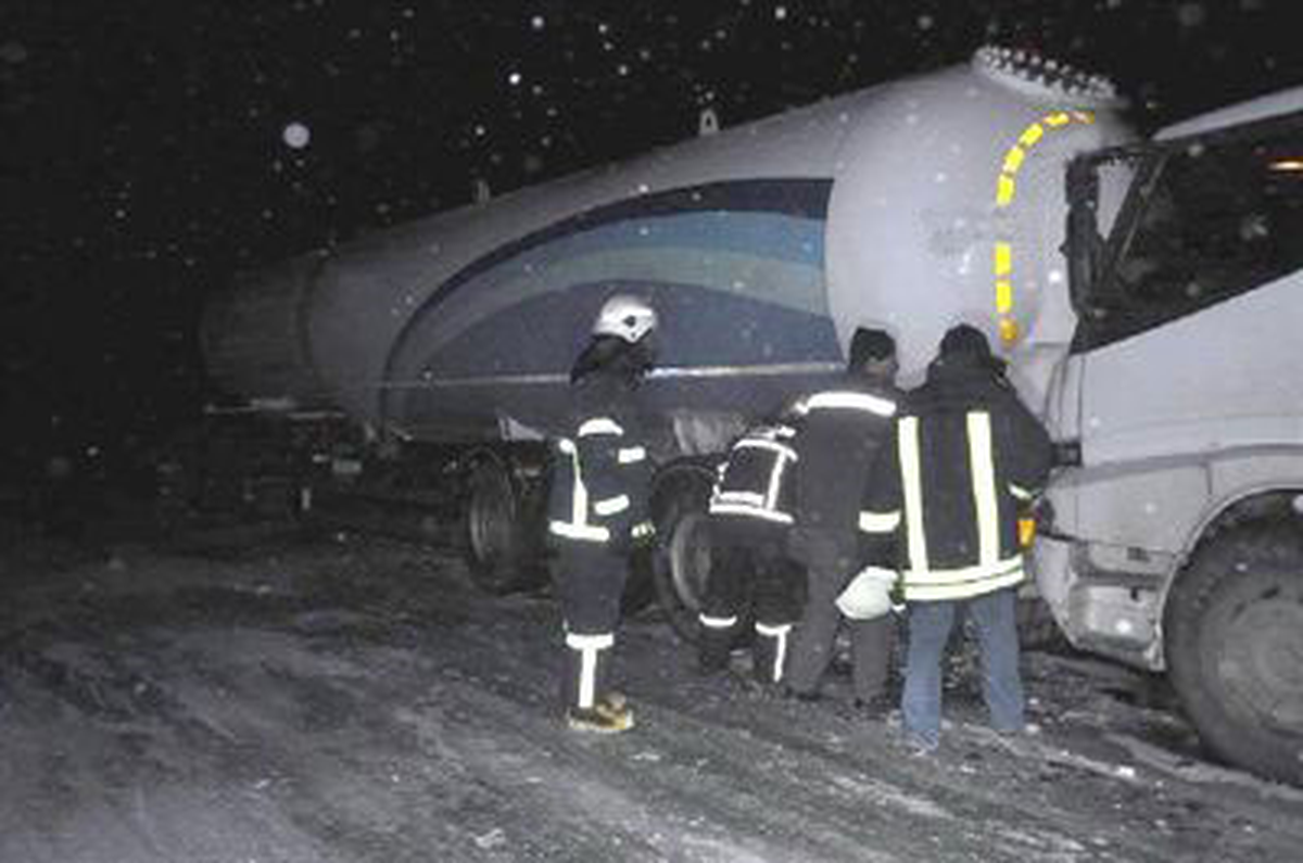 LPG Yüklü TIR Kaza Yaptı