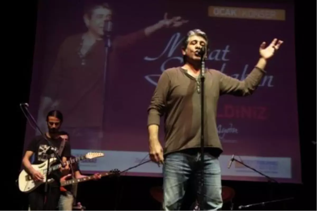 Murat Göğebakan'la Yer Yerinden Oynadı