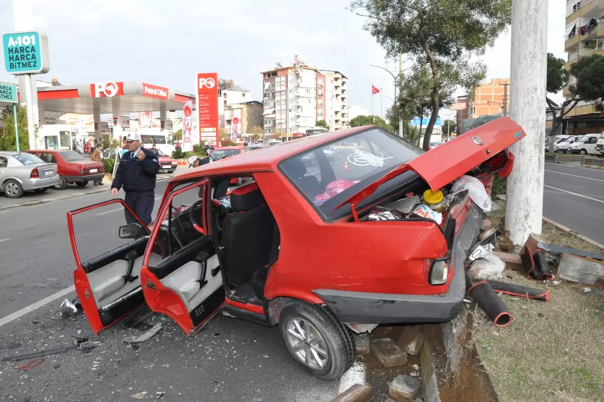 Nazilli\'de Trafik Kazası; 5 Yaralı