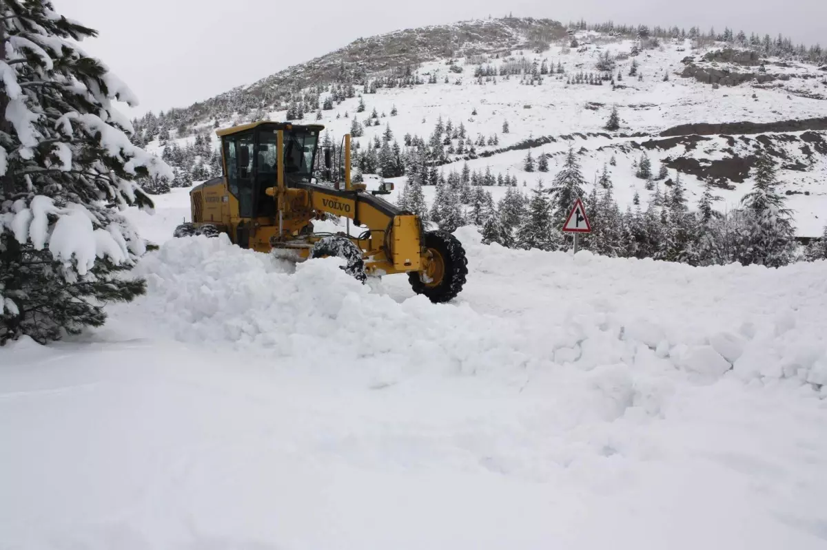 Niğde\'de 14 Köy Yolu Kapalı