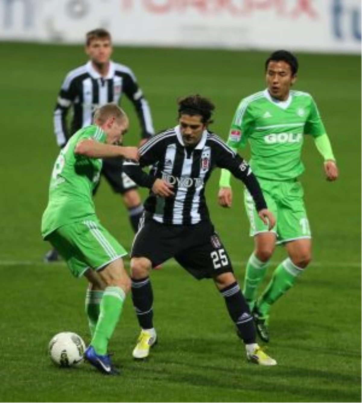 Tuttur.com Cup Beşiktaş-Wolfsburg Maçı ile Başladı