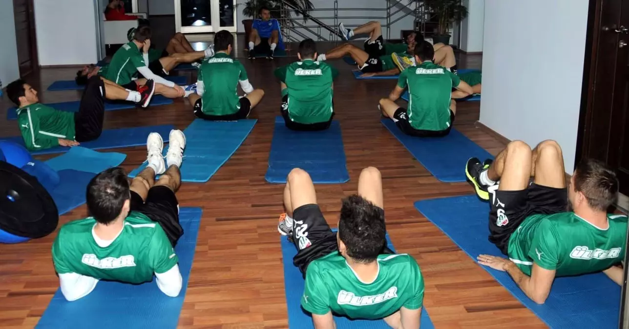 Bursaspor\'da İkinci Yarı Hazırlıkları Devam Ediyor