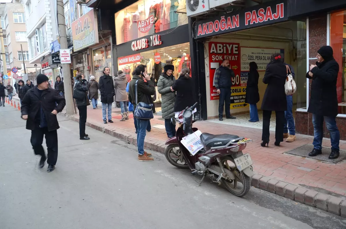 Deprem Çorlu\'da da Hissedildi