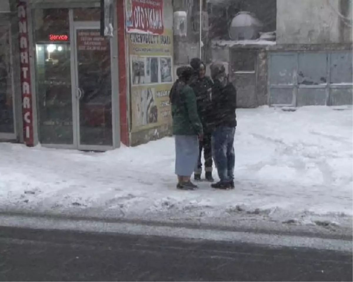 İstanbul\'da da Hissedilen Deprem Meydana Geldi (3)