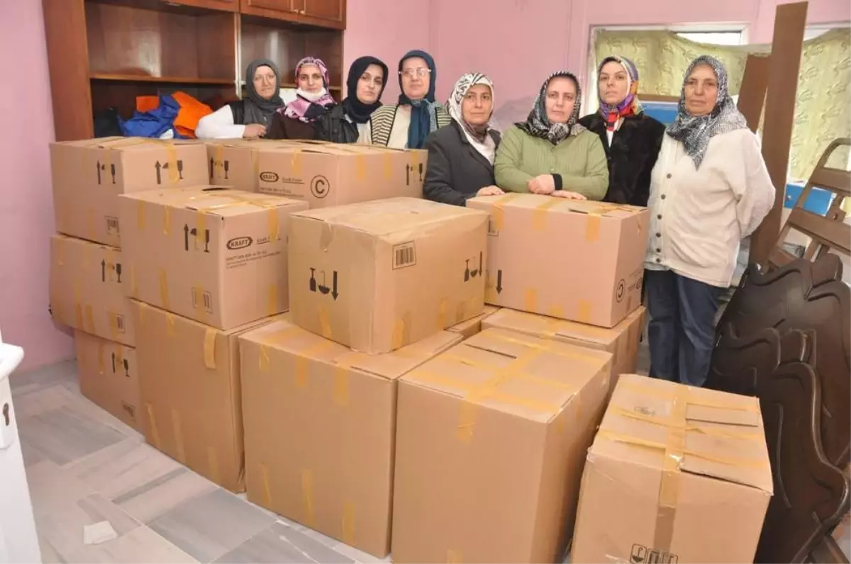 Kartepe Belediyesinden Suriyeli Mültecilere Yardım Malzemesi