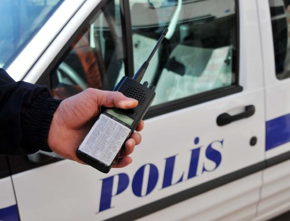 Polis Telsizinden \'Baskı\' Anonsu