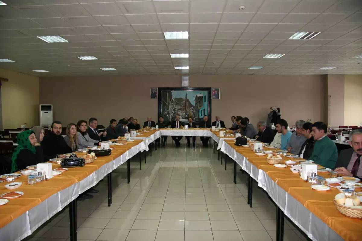 Başkan Çoban 2012 Yılı Alt Yapı Çalışmalarını Değerlendirdi