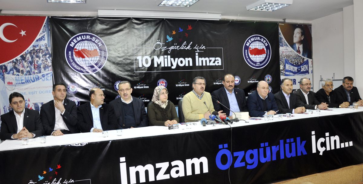 Memur-Sen Kamuda Kılık Kıyafet Özgürlüğü İçin İmza Kampanyası Başlattı