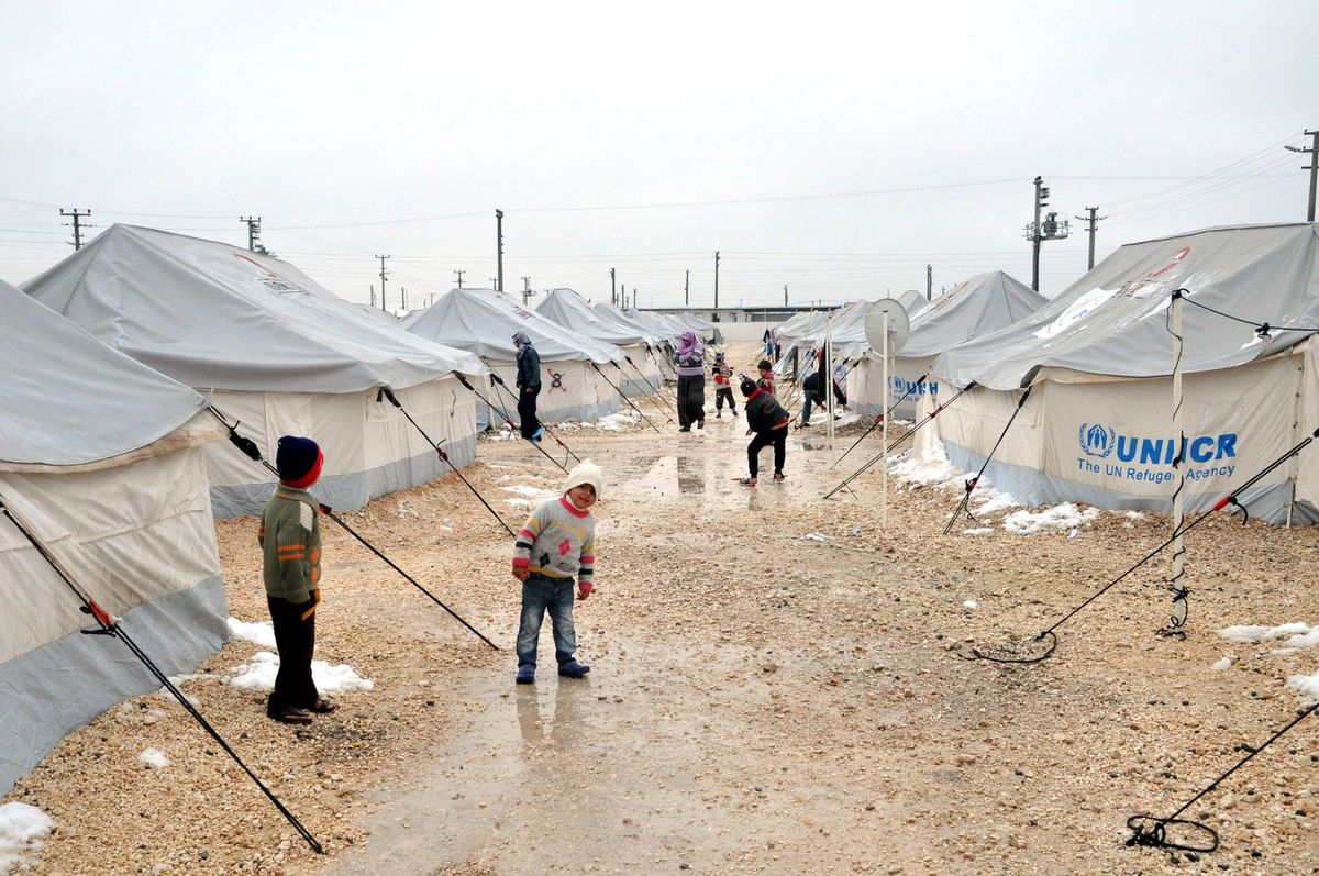 Suriyeliler Diyarbakır\'da Çadırlarda Kalıyor