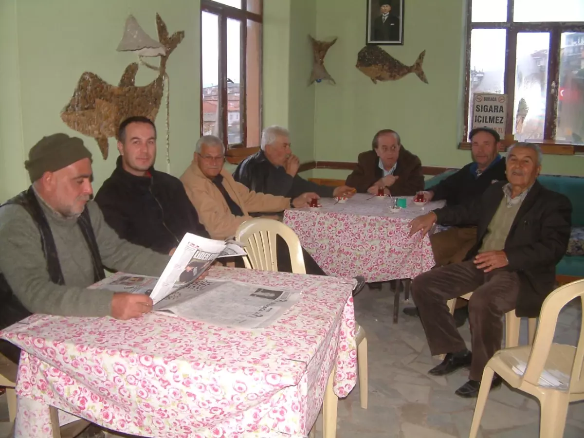 Taylıeli Köyünün Kahvehanesinde Oyun Yasak