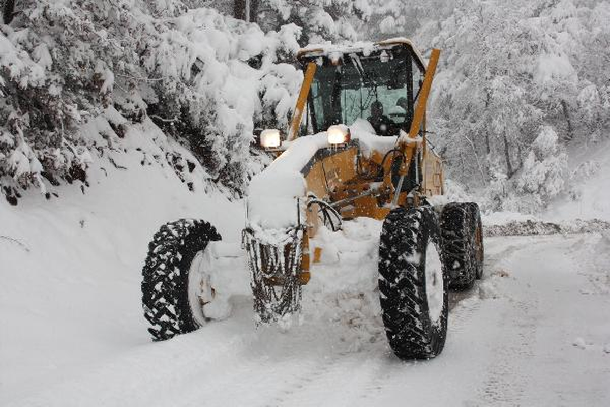 Uludağ\'a 30 Santim Kalınlığında Kar Yağdı