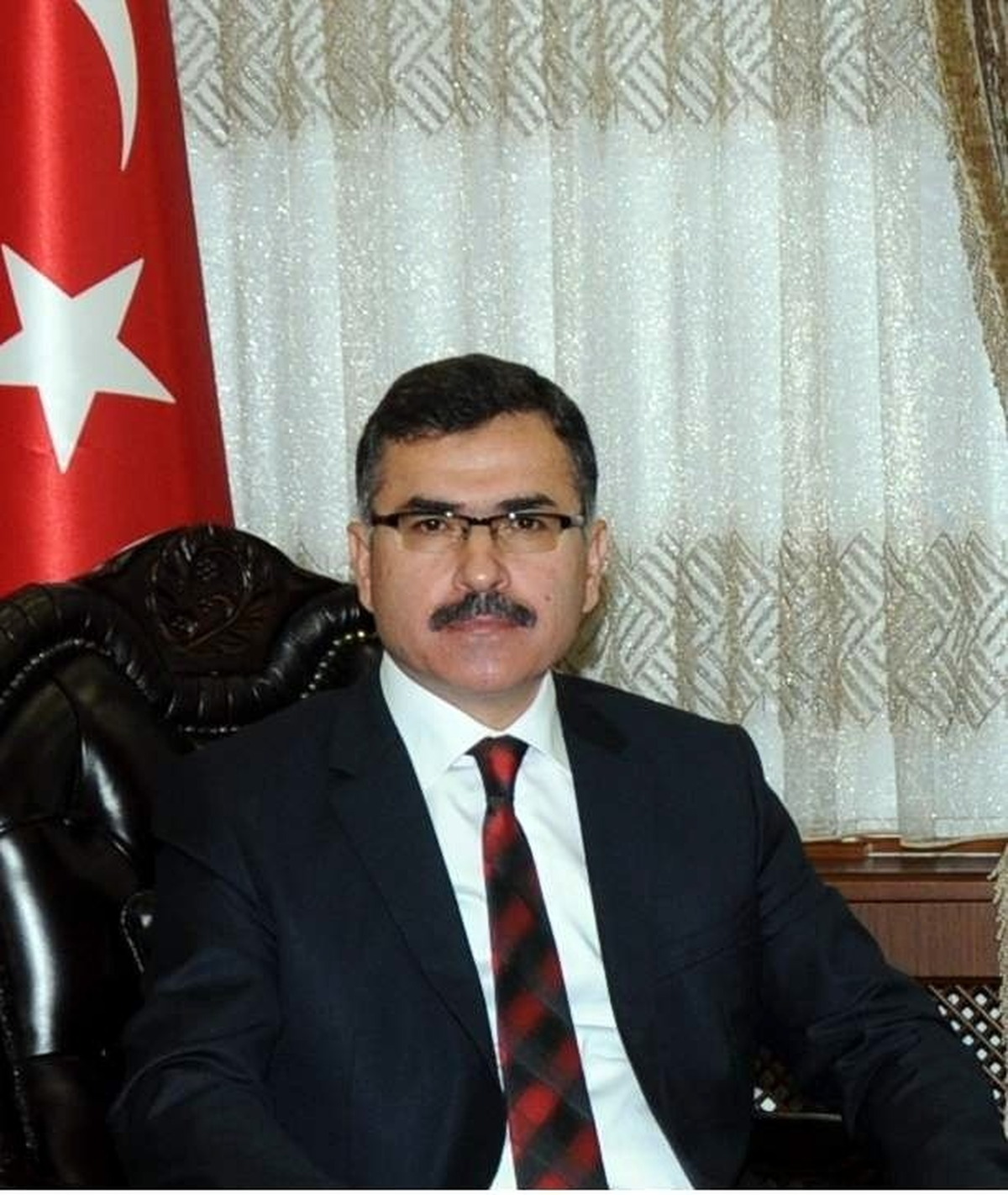 Vali Turhan\'dan Gazeteciler Günü Mesajı