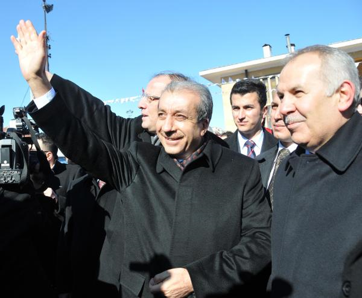 Bakan Eker: Suriye Halkının Bu Zalim Rejimin Baskısından Kurtulmasını Temenni Ediyoruz