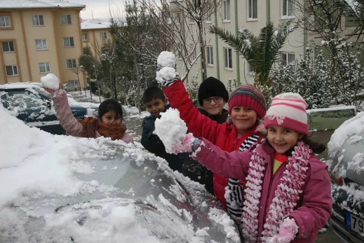 Çerkeş ve Atkaracalarda Okullar 1 Gün Tatil Edildi