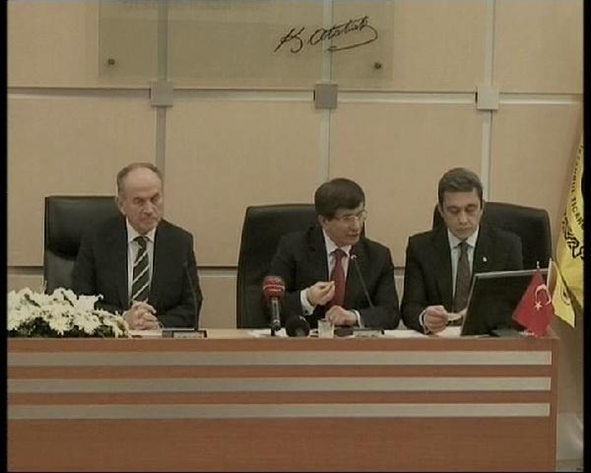 Davutoğlu\'ndan "Patrıot" Açıklaması