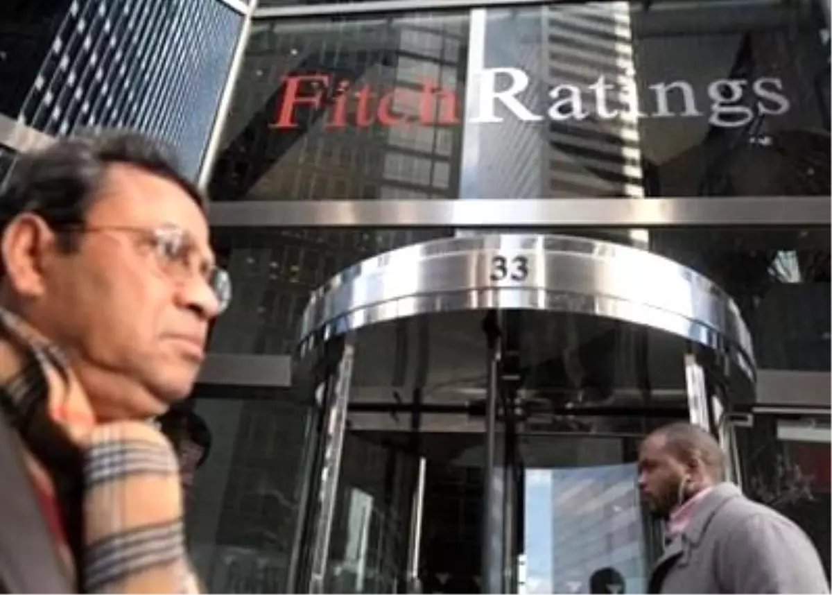 Fitch\'ten Kredi Büyümesi Uyarısı