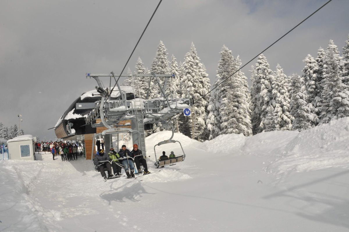 Ilgaz\'da Kar Kalınlığı 1 Metreye Ulaştı