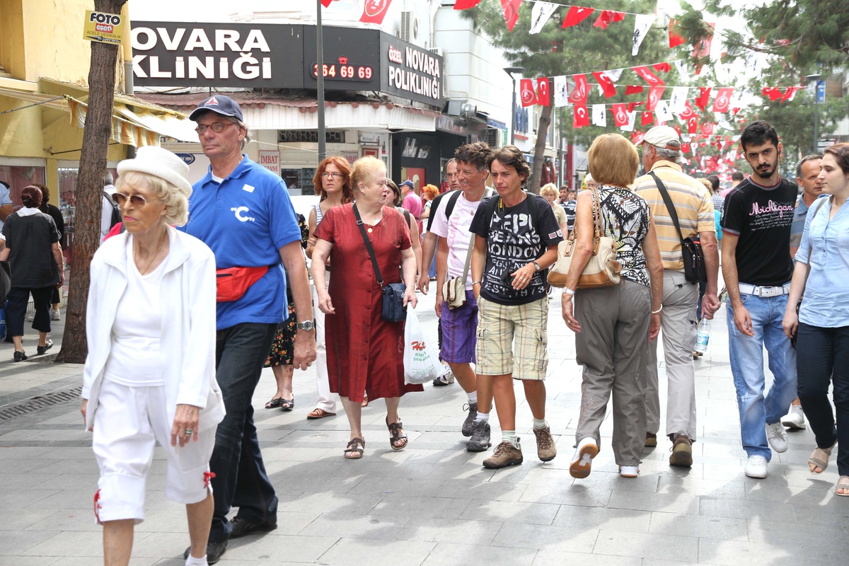 Karşıyaka 2012 Yılında Turistlerin İlgi Odağı Oldu