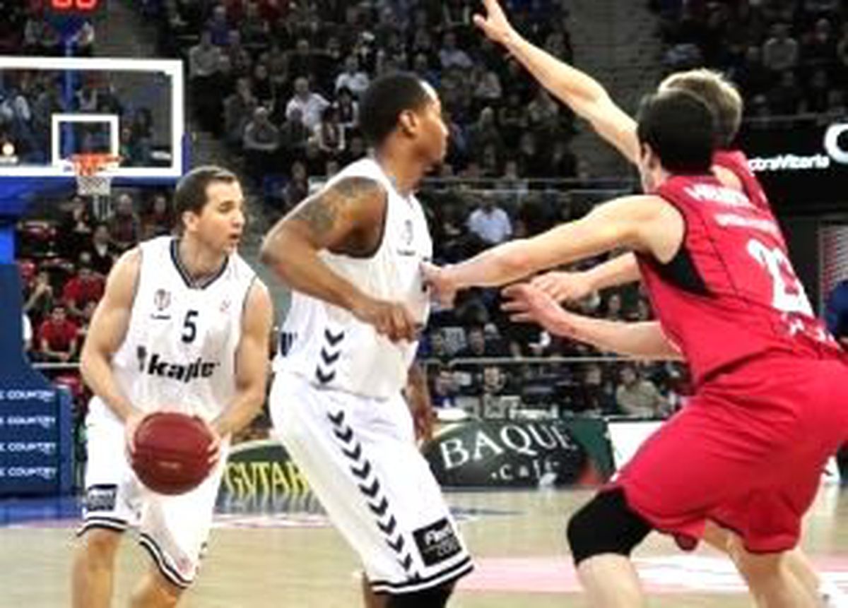 Kartal İspanya\'da Kayıp
