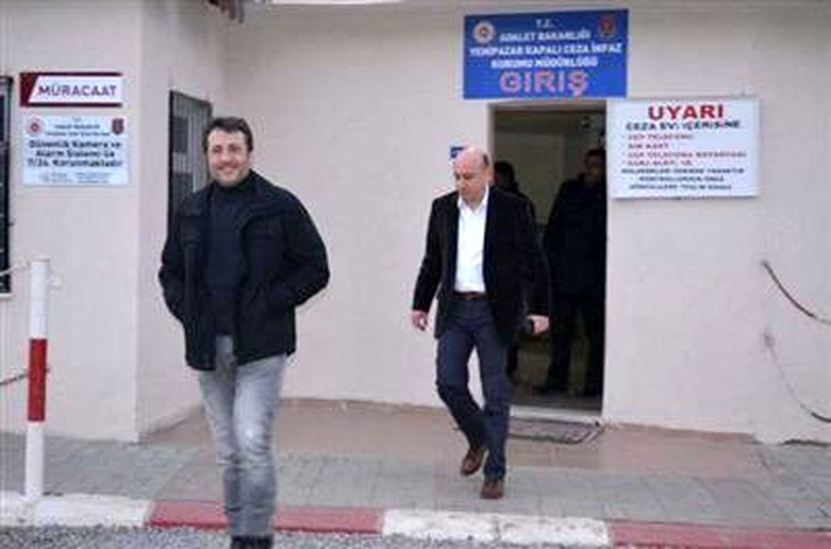 Mehmet Ağar\'a Cezaevinde Ziyaretçi Trafiği