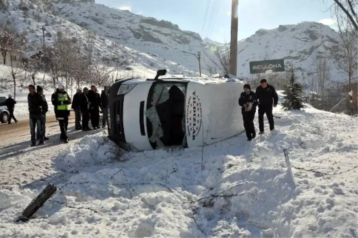 Servis Minibüsü Devrildi: 9 Yaralı