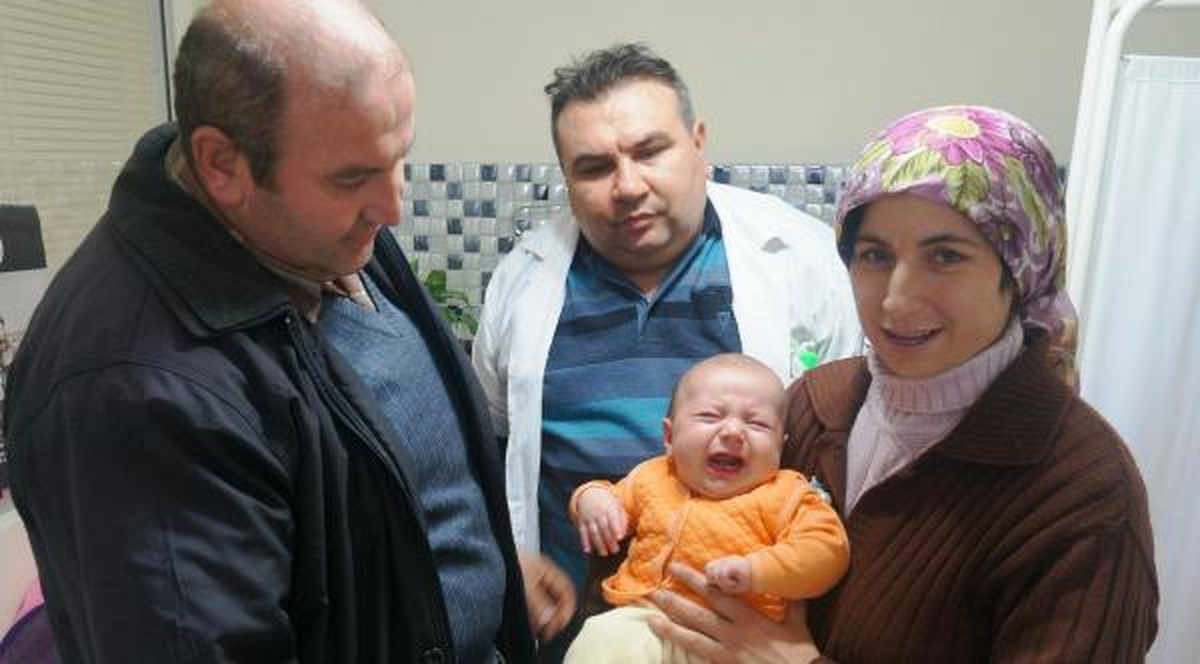 3 Aylık Umut Bebeğin Dişi Çekildi