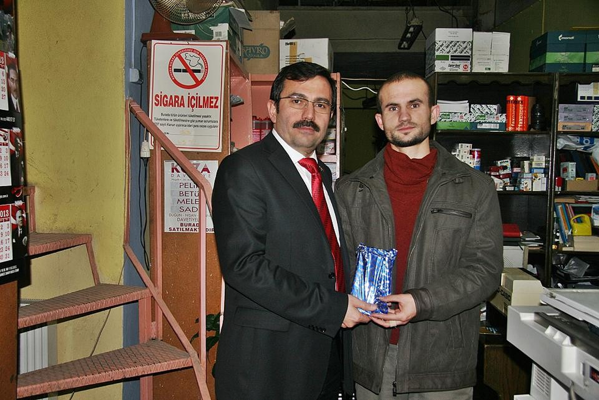 Başkan Uzunkaya Gazetecileri Unutmadı