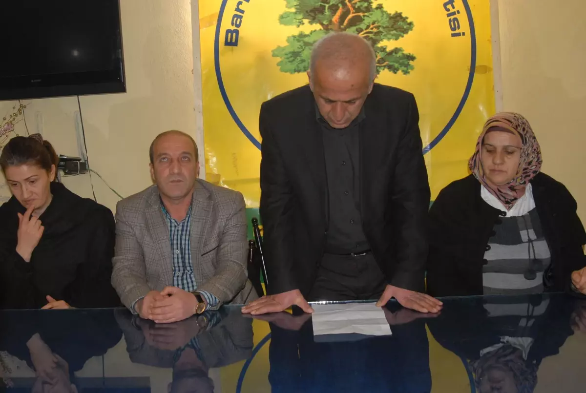 Fransa'daki Olaya Tepkiler Sürüyor