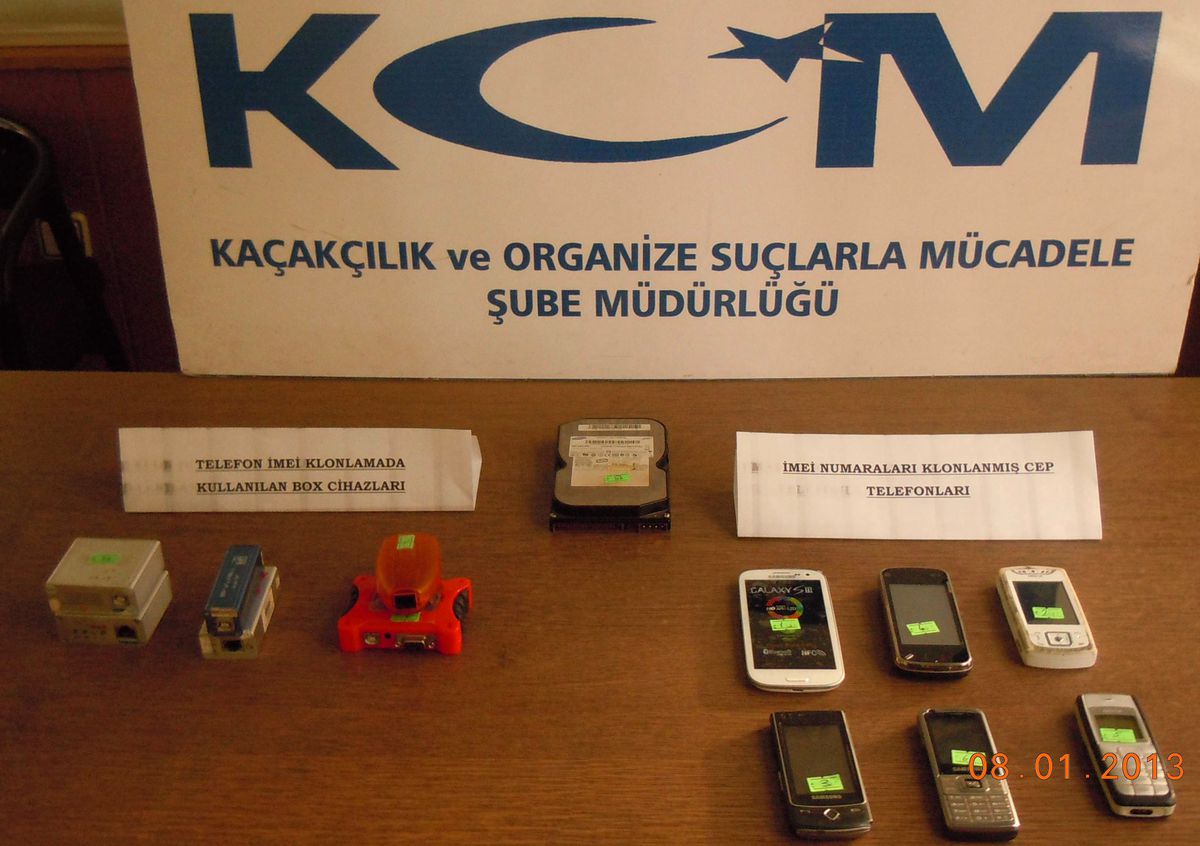 Karabük\'te Kaçak Cep Telefonu Operasyonu