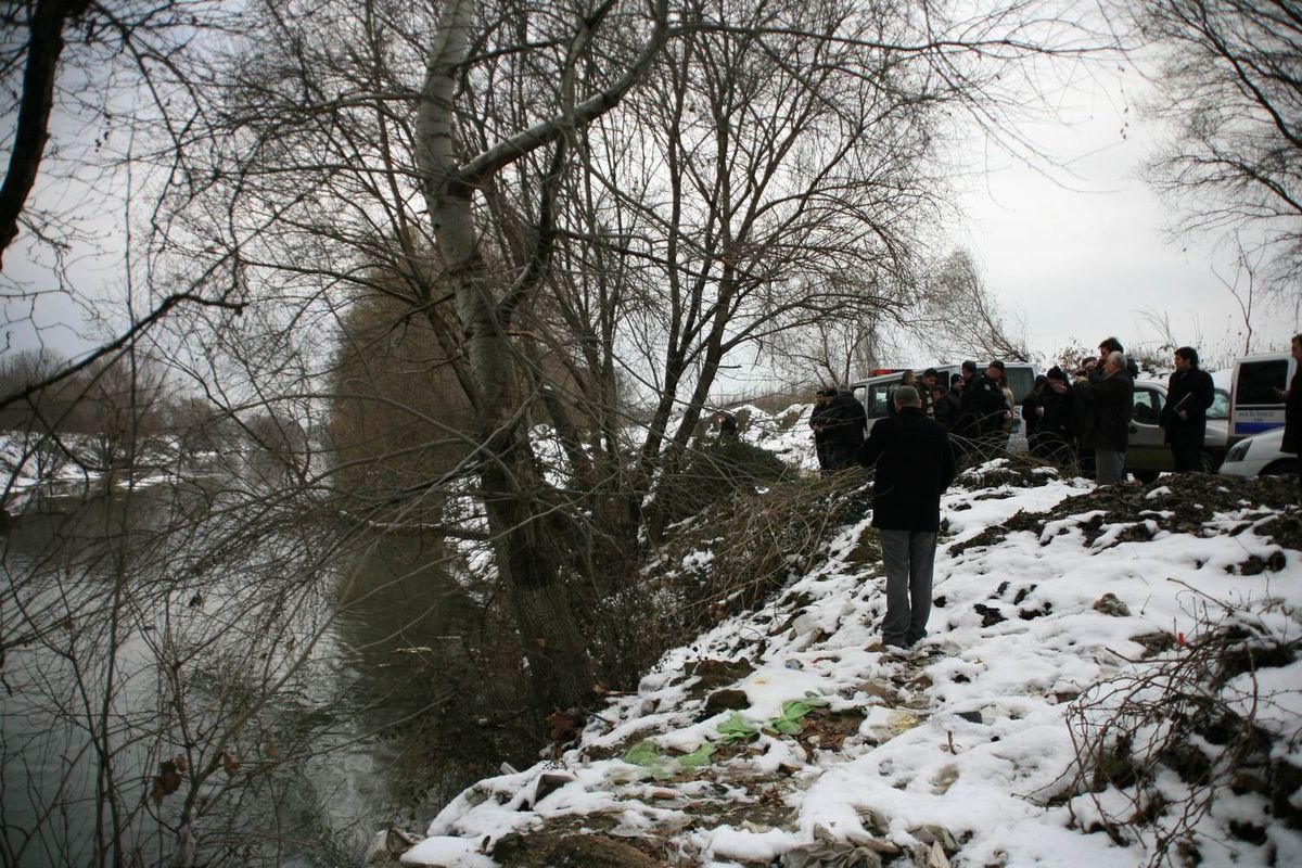 Kayıp Şahsın Cesedi Derede Bulundu