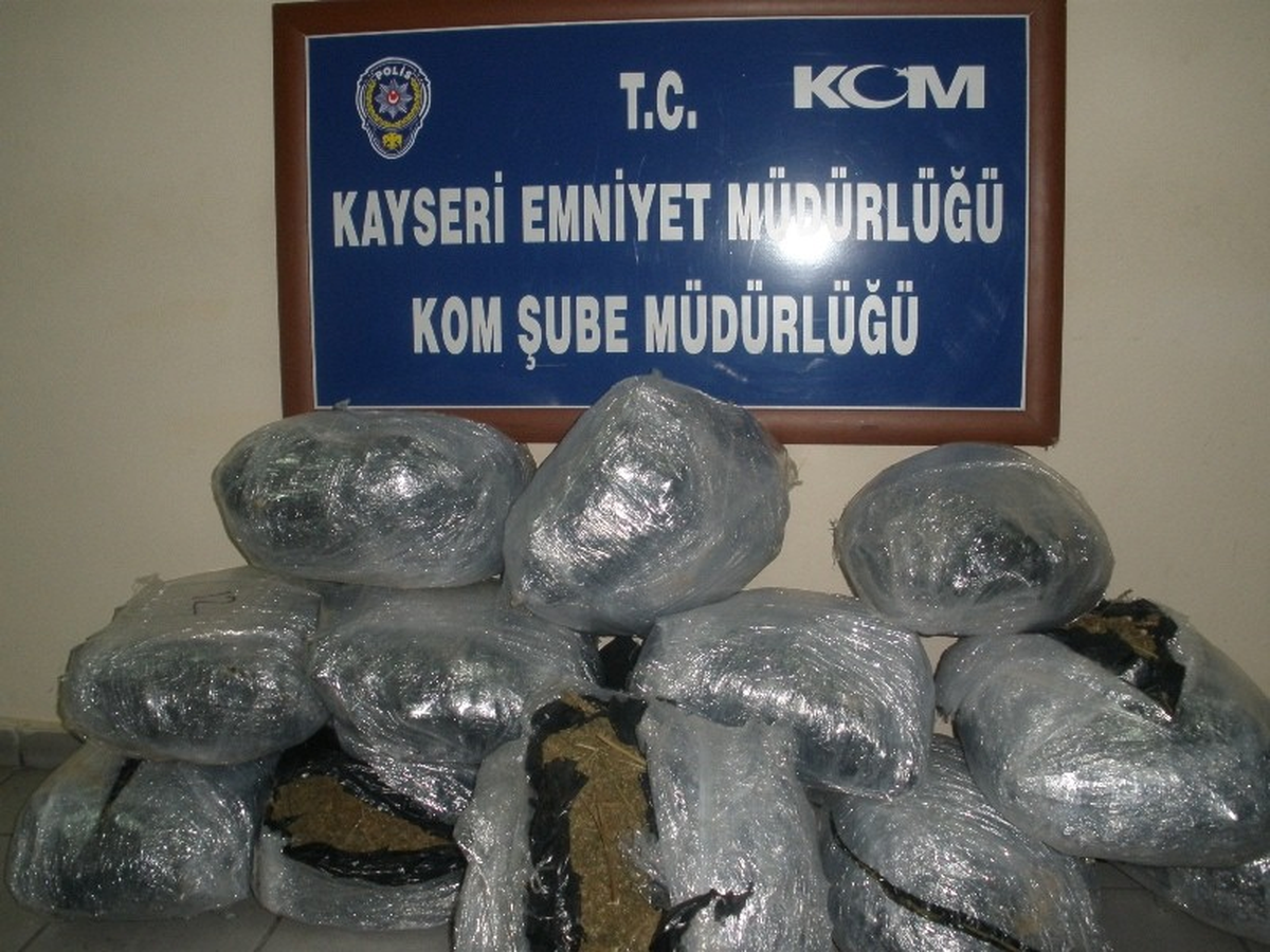 Kayseri\'de 70 Kilo Esrar Ele Geçirildi