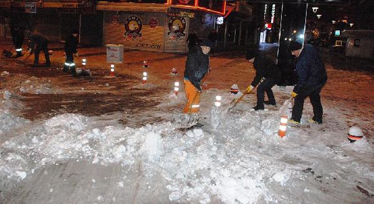 Kayseri Eksi 16 Derece ile Dondu