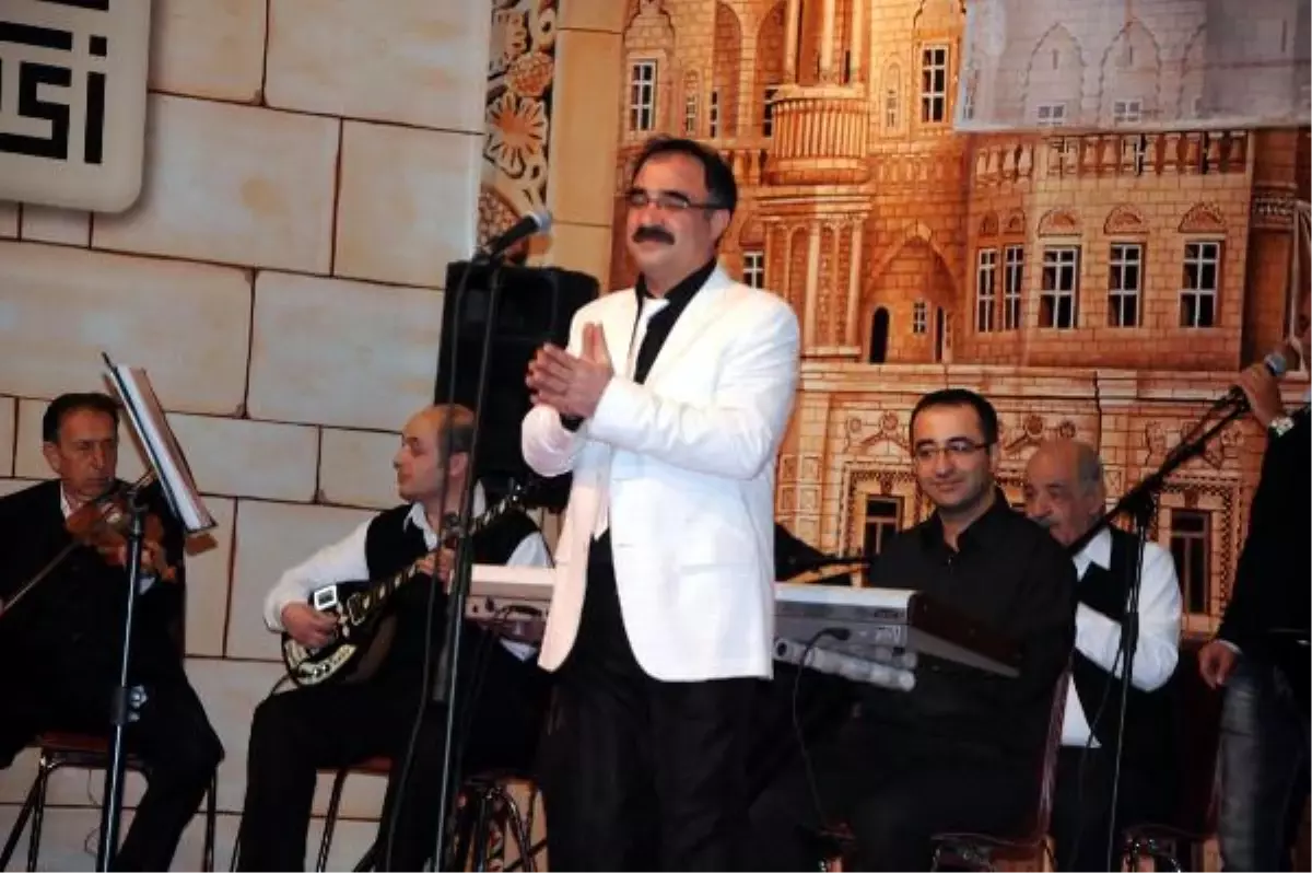 Mardin\'de 5 Dilde Konser