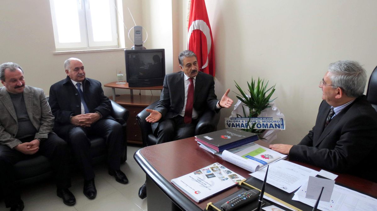 Mesob\'dan Kurumlara Ziyaret