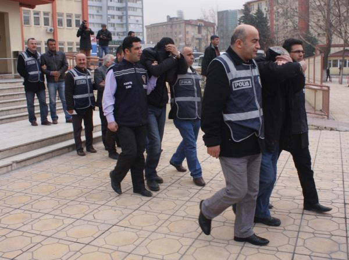 Oto Hırsızlık Şebekesi Çökertildi