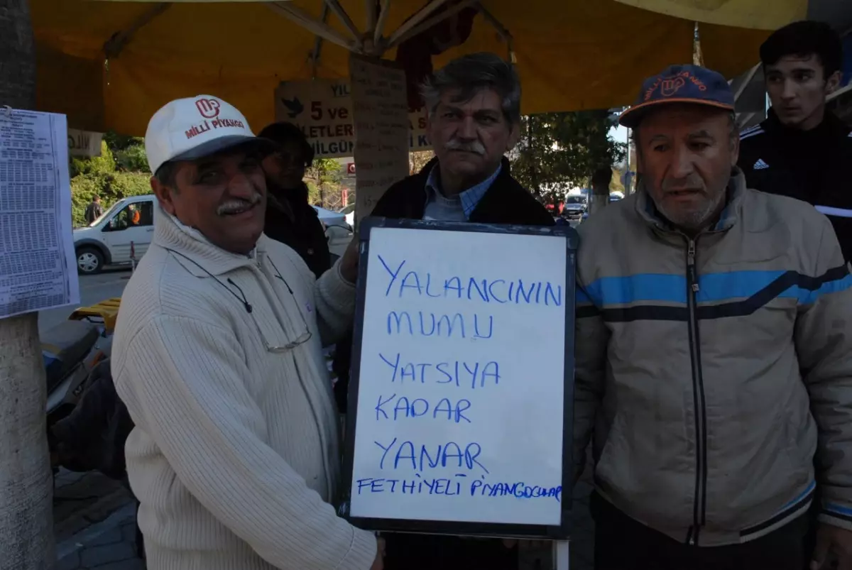 Piyangocular Protesto Yaptı