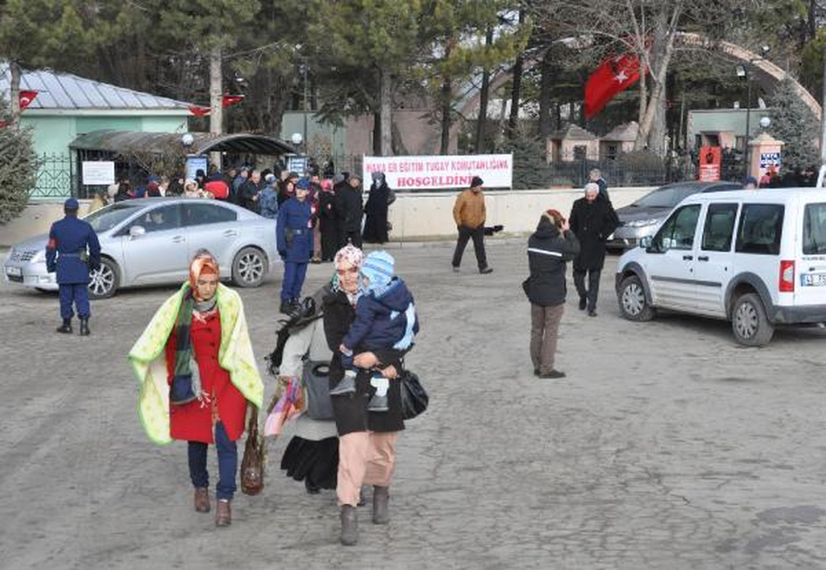 Tugayda Kızamık Yüzünden Yemin Töreni Ertelendi