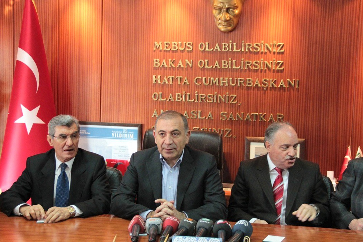 "Ülkenin Bütünlüğü Siyasi Partilerden Daha Üstündür"