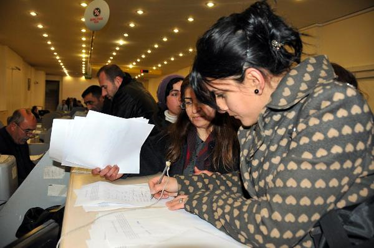 Van\'da BDP\'li Kadınlardan Suikasta Tepki
