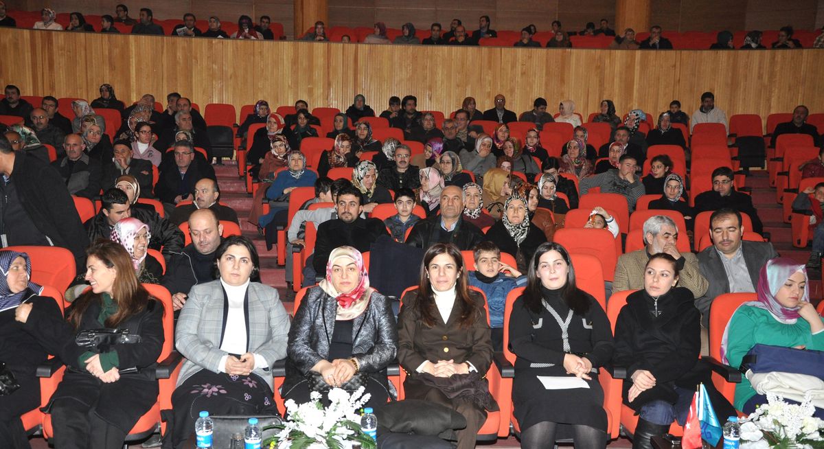 Aksaray\'da Aile İçi İletişim Semineri