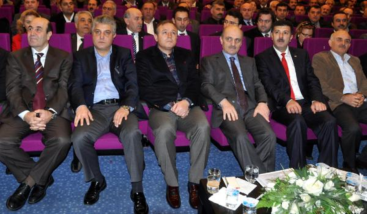 Bakan Bayraktar: AB Bize, \'Dışarıda Durun, Bağınız İçerde Olsun\' Diyor