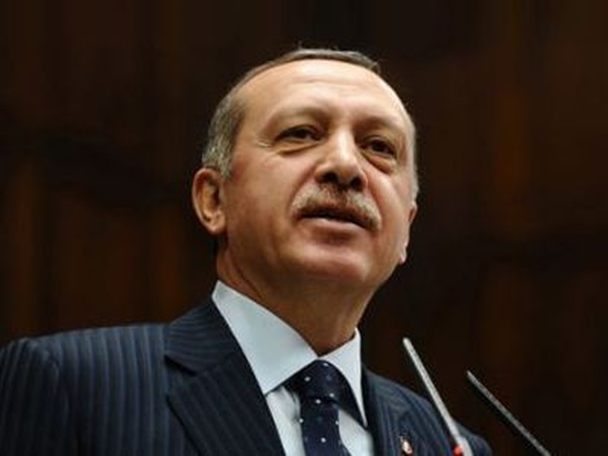 Başbakan, Paris\'teki Suikastlerle İlgili Konuştu