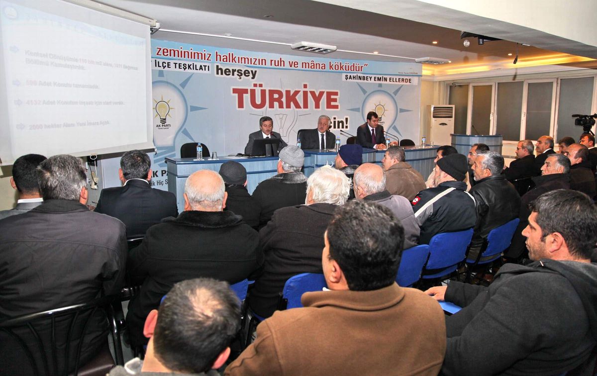 Başkan Tahmazoğlu, Mahalle Temsilcileri ile Bir Araya Geldi