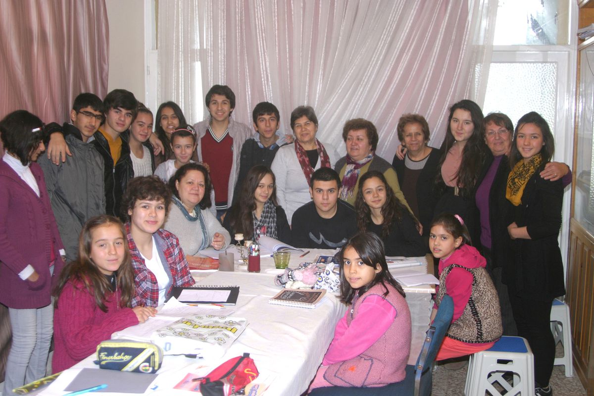 Çydd\'den Öğrencilere Hem Eğitim Desteği, Hemde Kahvaltı Etkinliği